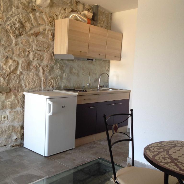 Apartments Acalinovic Vis Kamer foto
