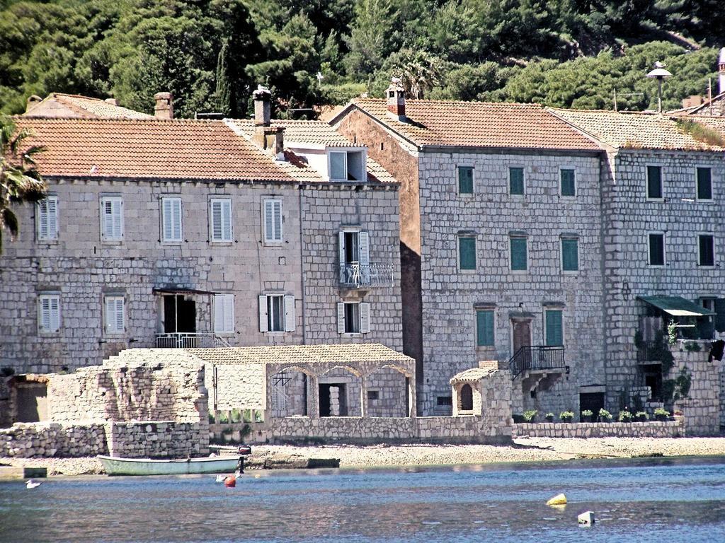 Apartments Acalinovic Vis Kamer foto